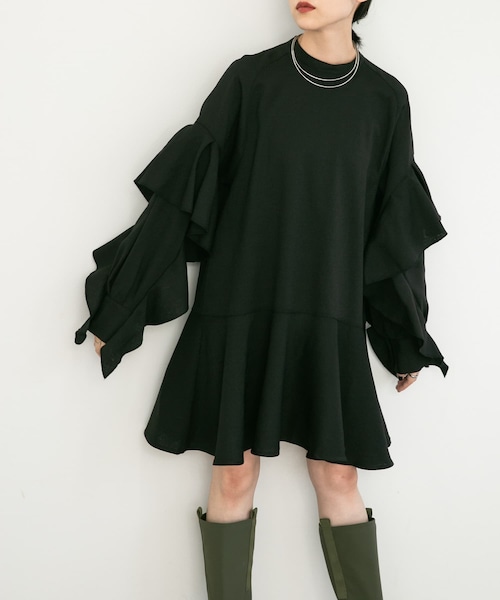 KBF（ケイビーエフ）の「フリルスリーブミニワンピース（ワンピース/ドレス・レディース・BLACK/BEIGE/KHAKI・one）」の4枚目の写真