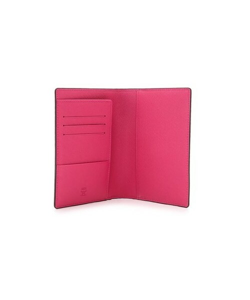 MCM（エムシーエム）の「MCM Rabbit Print Passport Case（その他）」 WEAR