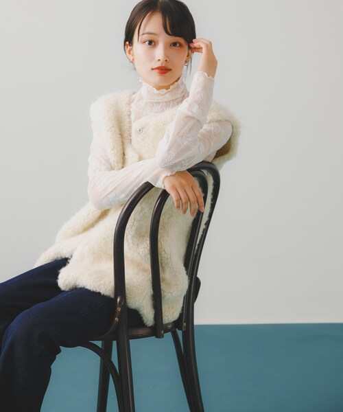 HEYUMM（ヘユム）の「HEYUMM フロッキーハイネックシアートップ（トップス・レディース・OFF WHITE/BLACK/BEIGE・one）」の10枚目の写真