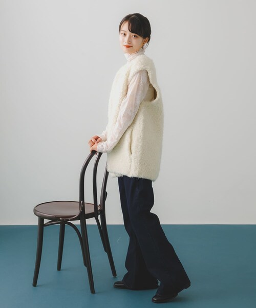 HEYUMM（ヘユム）の「HEYUMM フロッキーハイネックシアートップ（トップス・レディース・OFF WHITE/BLACK/BEIGE・one）」の14枚目の写真