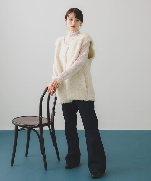 HEYUMM（ヘユム）の「HEYUMM フロッキーハイネックシアートップ（トップス・レディース・OFF WHITE/BLACK/BEIGE・one）」の13枚目の写真