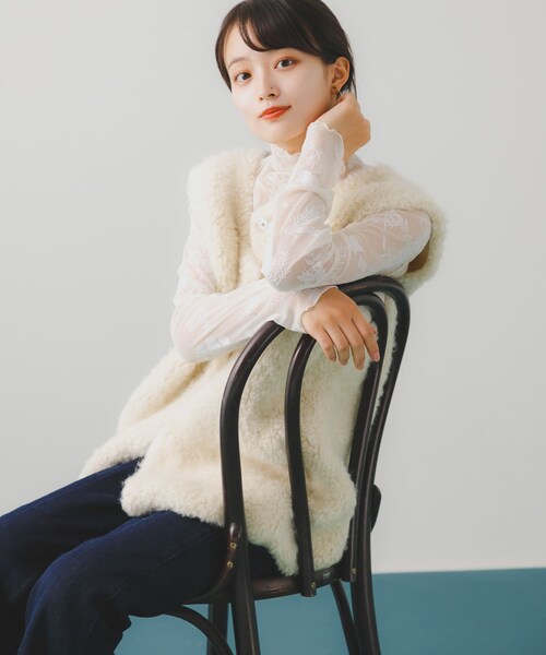 HEYUMM（ヘユム）の「HEYUMM フロッキーハイネックシアートップ（トップス・レディース・OFF WHITE/BLACK/BEIGE・one）」の8枚目の写真