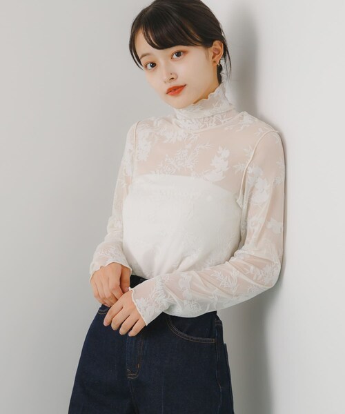 HEYUMM（ヘユム）の「HEYUMM フロッキーハイネックシアートップ（トップス・レディース・OFF WHITE/BLACK/BEIGE・one）」の4枚目の写真