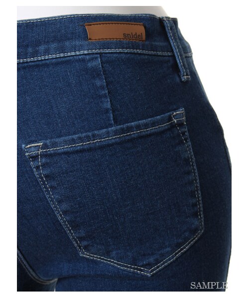 SNIDEL（スナイデル）の「スキニーデニムパンツ（デニムパンツ・レディース・WHT/CMCL/BLK・1）」の10枚目の写真