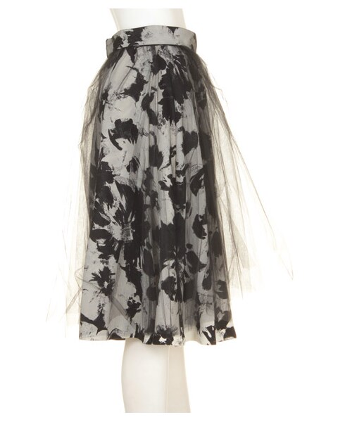 FRAY I.D（フレイアイディー）の「ビッグフラワーチュールスカート（フレアスカート・レディース・BLK/GRY・0/1）」の5枚目の写真