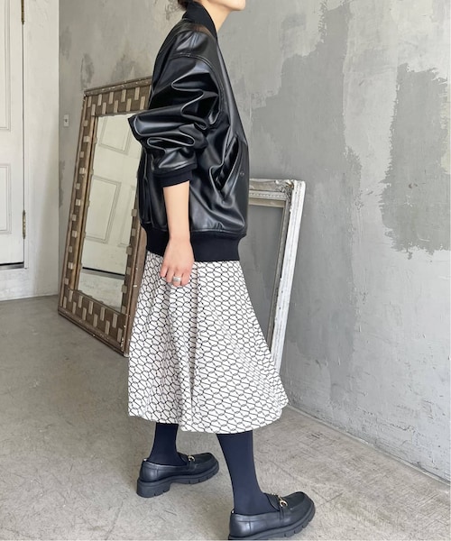Spick and Span モノグラムプリントミディスカート Spick & Span（スピックアンドスパン）の「モノグラムプリント