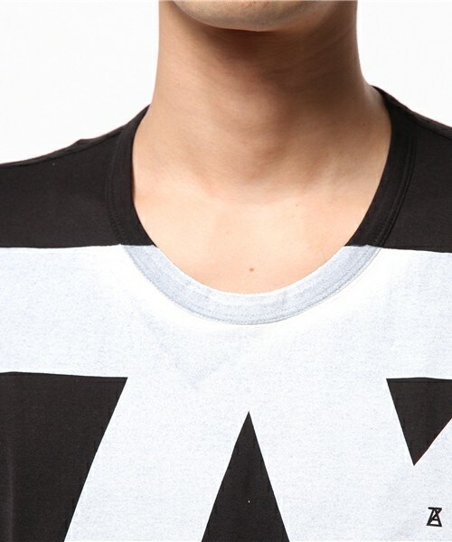 ANREALAGE(アンリアレイジ)の「ANREALAGE big logo TEE(Tシャツ/カットソー・メンズ・ホワイト/ブラック・46/48)」の6枚目の写真