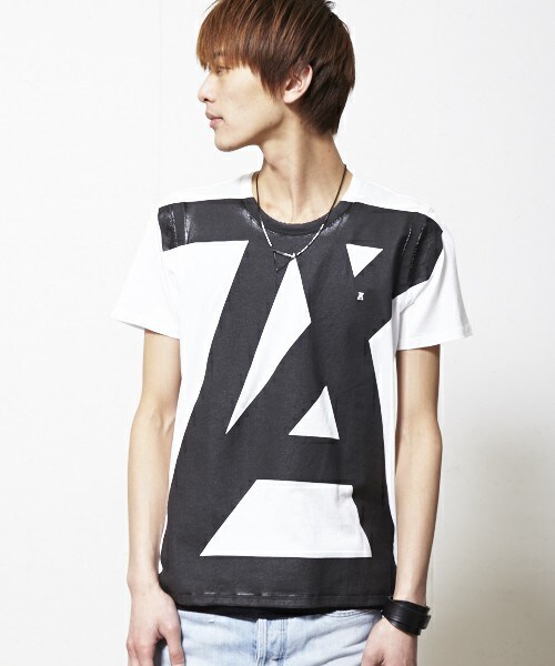 ANREALAGE(アンリアレイジ)の「ANREALAGE big logo TEE(Tシャツ/カットソー・メンズ・ホワイト/ブラック・46/48)」の1枚目の写真