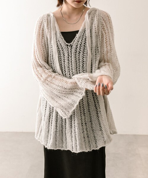mystic（ミスティック）の「【3色展開】シャイニーモヘアライクニット（ニット/セーター・レディース・アイボリー/ピンク/ライトグレー・F）」の2枚目の写真