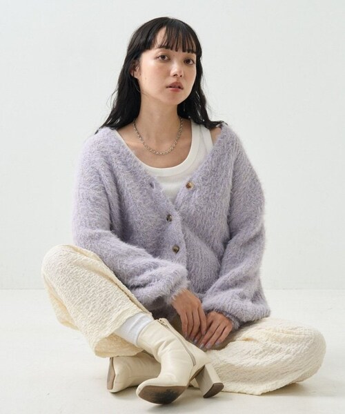 FREAK'S STORE（フリークスストア）の「【送料無料】フェザーヤーン ニット カーディガン【予約商品】（その他・レディース・オフホワイト/ベージュ/パープル・FREE）」の15枚目の写真