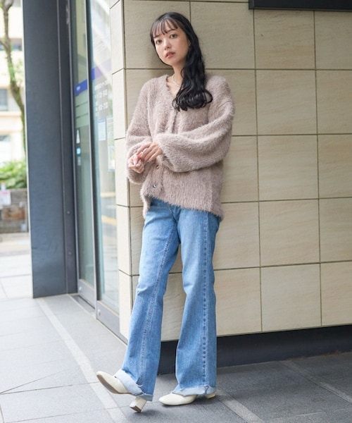 FREAK'S STORE（フリークスストア）の「【送料無料】フェザーヤーン ニット カーディガン【予約商品】（その他・レディース・オフホワイト/ベージュ/パープル・FREE）」の4枚目の写真