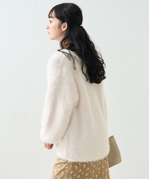 FREAK'S STORE（フリークスストア）の「【送料無料】フェザーヤーン ニット カーディガン【予約商品】（その他・レディース・オフホワイト/ベージュ/パープル・FREE）」の13枚目の写真