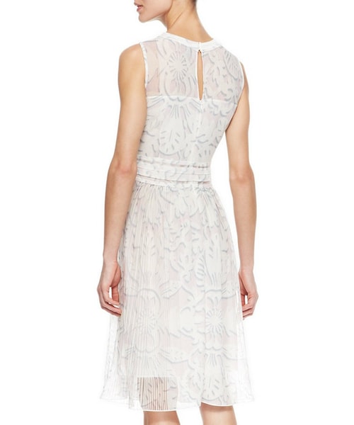 ESCADA（エスカーダ）の「Escada Sleeveless Sheer Knit Lace
