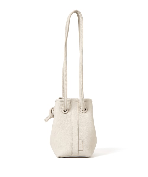 VASIC（ヴァジック）の「BOND MINI MINI LEATHER（IVORY）（バッグ・レディース・IVORY/15・F）」の3枚目の写真