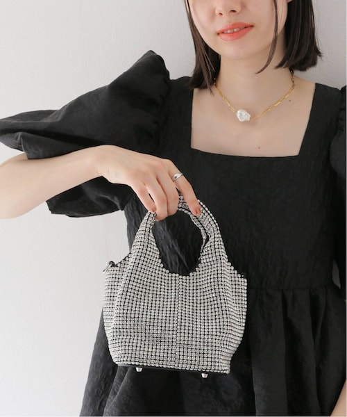 U by SPICK&SPAN(ユーバイスピックアンドスパン)の「≪追加予約≫ Rihann Mini Handle Bag3(バッグ・シルバー/(093)/フリー/在庫あり)」の6枚目の写真