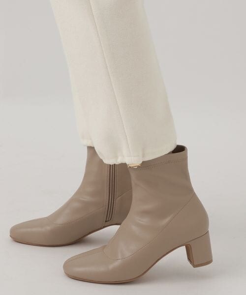 Elura（エルーラ）の「ウールライクジョガーパンツ（その他・ホワイト02/チャコール18/モカ56・M/L）」の17枚目の写真