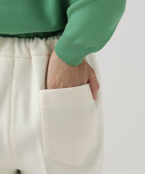 Elura（エルーラ）の「ウールライクジョガーパンツ（その他・ホワイト02/チャコール18/モカ56・M/L）」の14枚目の写真