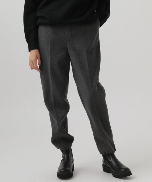Elura（エルーラ）の「ウールライクジョガーパンツ（その他・ホワイト02/チャコール18/モカ56・M/L）」の2枚目の写真