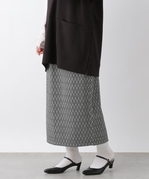 LEPSIM(レプシィム)の「カットジャガードナロースカート(スカート・レディース・ライトグレー15/ブラウン55/グリーン75・FREE SIZE)」の1枚目の写真