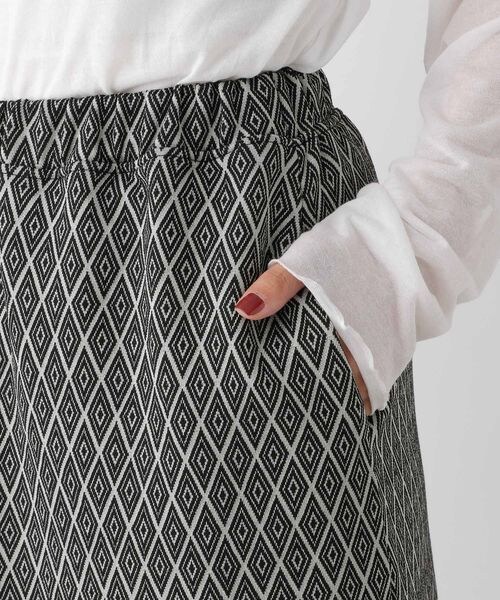 LEPSIM(レプシィム)の「カットジャガードナロースカート(スカート・レディース・ライトグレー15/ブラウン55/グリーン75・FREE SIZE)」の22枚目の写真