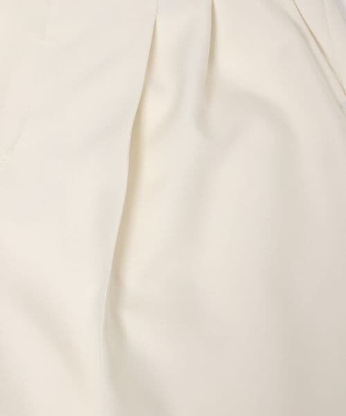 LEPSIM（レプシィム）の「タックハーフパンツ（パンツ・オフホワイト05/ブラック09/ベージュ52・FREE SIZE）」の21枚目の写真