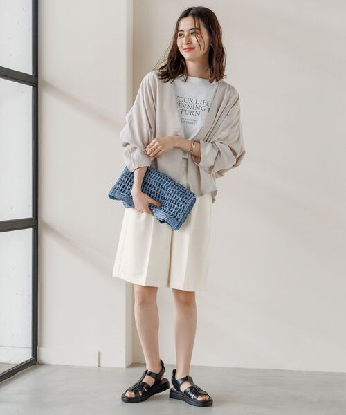 LEPSIM（レプシィム）の「タックハーフパンツ（パンツ・オフホワイト05/ブラック09/ベージュ52・FREE SIZE）」の5枚目の写真