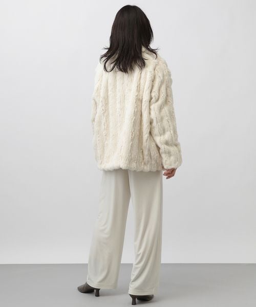 A part by（アパートバイ）の「ファーショートコート/WEB先行