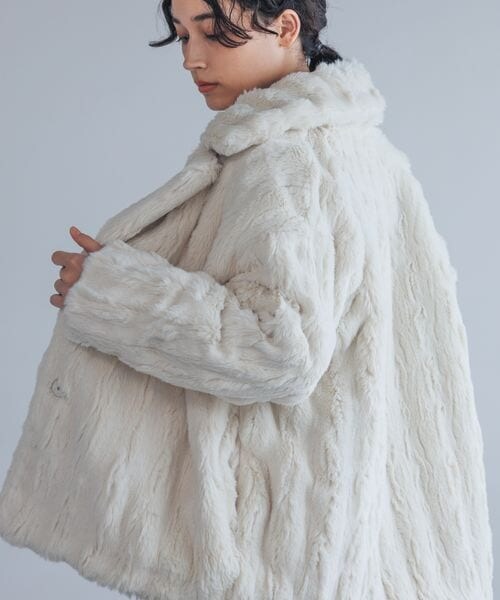 A part by（アパートバイ）の「ファーショートコート/WEB先行予約