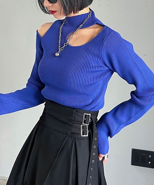 PAGEBOY(ページボーイ)の「ピッタミニカットアウトTOPS(トップス・オフホワイト05/ブラック09/ブルー85・F)」の18枚目の写真