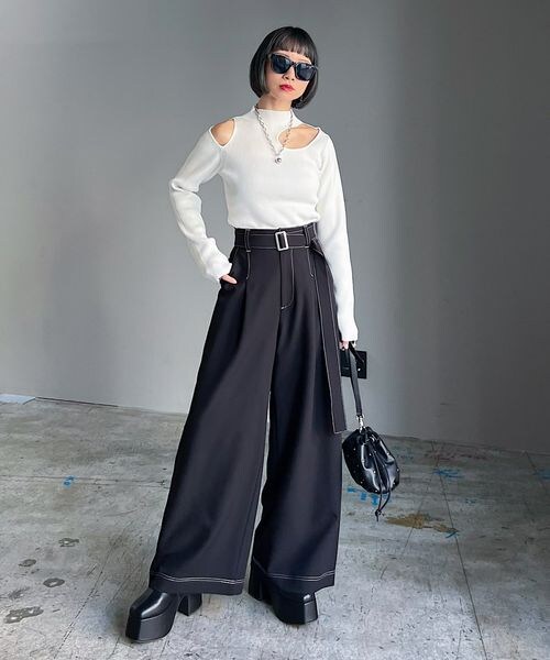 PAGEBOY(ページボーイ)の「ピッタミニカットアウトTOPS(トップス・オフホワイト05/ブラック09/ブルー85・F)」の8枚目の写真