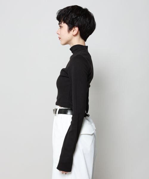 PAGEBOY(ページボーイ)の「ハイネックショートテレコ(トップス・ボーダー01/オフホワイト05/ブラック09/チャコール18・F)」の19枚目の写真