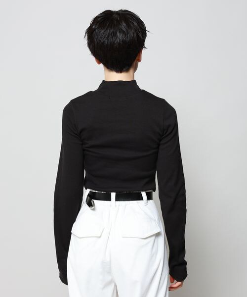PAGEBOY(ページボーイ)の「ハイネックショートテレコ(トップス・ボーダー01/オフホワイト05/ブラック09/チャコール18・F)」の20枚目の写真