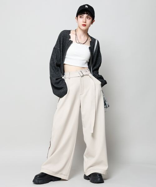 PAGEBOY（ページボーイ）の「ラインワイドパンツ（パンツ・ブラック09/グレージュ13/ブラウン58・F）」の18枚目の写真