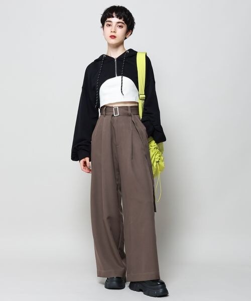 PAGEBOY（ページボーイ）の「ラインワイドパンツ（パンツ・ブラック09/グレージュ13/ブラウン58・F）」の11枚目の写真