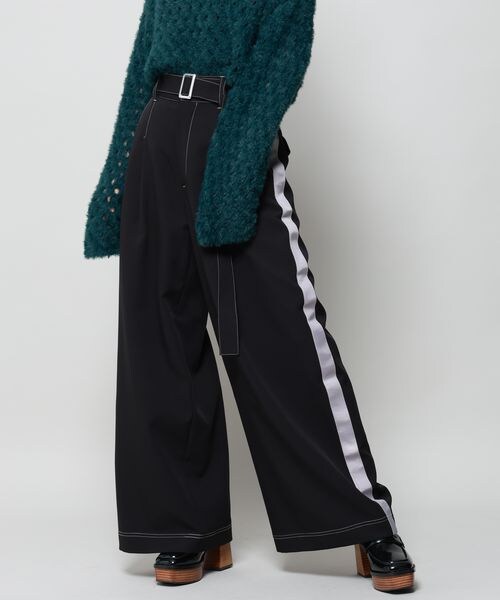 PAGEBOY（ページボーイ）の「ラインワイドパンツ（パンツ・ブラック09/グレージュ13/ブラウン58・F）」の3枚目の写真
