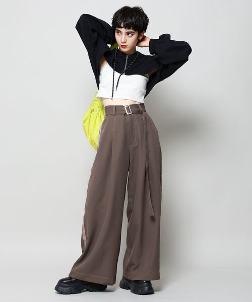 PAGEBOY（ページボーイ）の「ラインワイドパンツ（パンツ・ブラック09/グレージュ13/ブラウン58・F）」の13枚目の写真