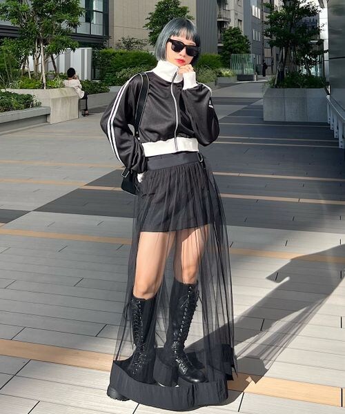 PAGEBOY（ページボーイ）の「ラメラインショートトラックジャケット（ジャケット/アウター・ホワイト×ブラックラメライン05/ブラック×ホワイトラメライン09・F）」の21枚目の写真