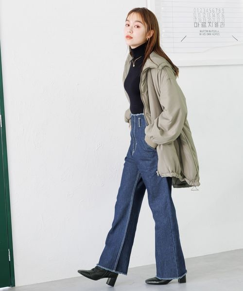 mysty woman（ミスティウーマン）の「フード中綿ミドルブルゾン