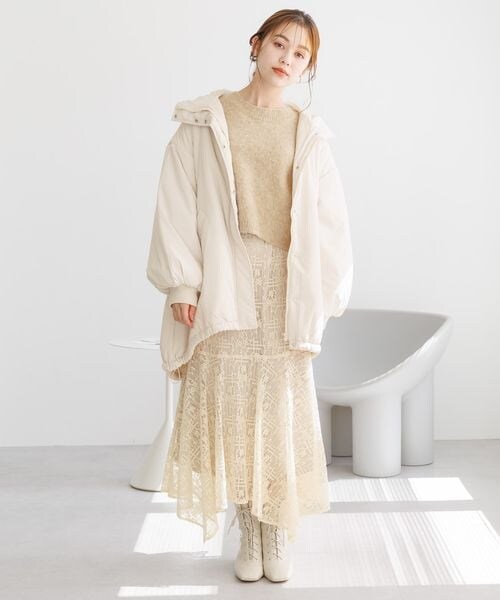 mysty woman（ミスティウーマン）の「フード中綿ミドルブルゾン（ジャケット/アウター・エクリュ08/ブラック09/ライトカーキ74・F）」の6枚目の写真