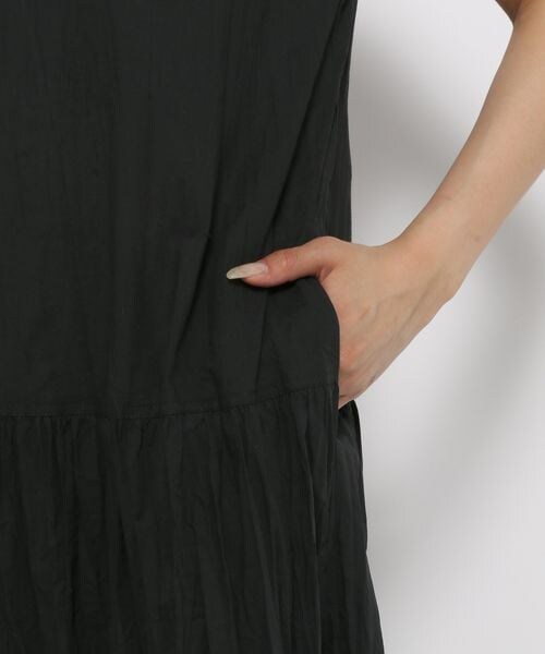 LEPSIM(レプシィム)の「クリンクル切り替えフレンチスリーブワンピース(ワンピース/ドレス・ブラック09/ピンク23/オリーブ74・FREE SIZE)」の14枚目の写真