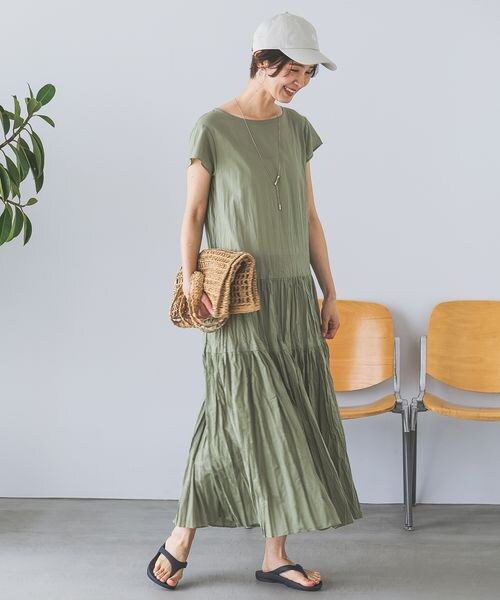 LEPSIM(レプシィム)の「クリンクル切り替えフレンチスリーブワンピース(ワンピース/ドレス・ブラック09/ピンク23/オリーブ74・FREE SIZE)」の7枚目の写真