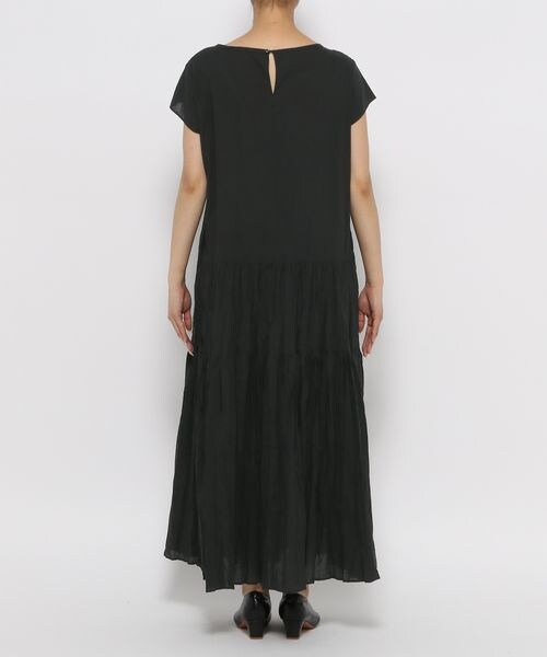 LEPSIM(レプシィム)の「クリンクル切り替えフレンチスリーブワンピース(ワンピース/ドレス・ブラック09/ピンク23/オリーブ74・FREE SIZE)」の11枚目の写真