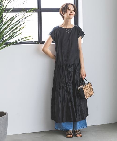 LEPSIM(レプシィム)の「クリンクル切り替えフレンチスリーブワンピース(ワンピース/ドレス・ブラック09/ピンク23/オリーブ74・FREE SIZE)」の1枚目の写真