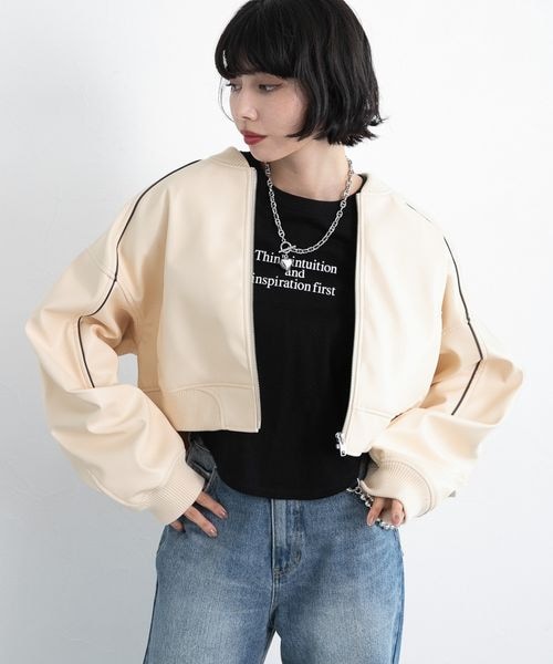 PAGEBOY（ページボーイ）の「フェイクレザーパイピングショート