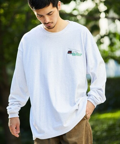 COLEMAN(コールマン)の「別注 雪山 バックプリント L/S TEE(その他・メンズ・ホワイト/グレー/チャコールグレー/ダークブラウン・M)」の2枚目の写真