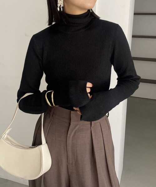 CAPRICIEUX LE'MAGE（カプリシューレマージュ）の「【リバイバルアイテム】ハイネックリブプルオーバー（ニット/セーター・レディース・ホワイト/アイボリー/グレージュ/ブラック・F）」の3枚目の写真