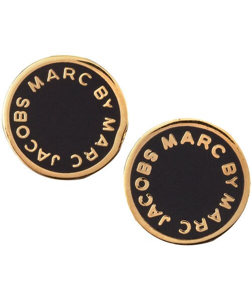 Marc by Marc Jacobs（マークバイマークジェイコブス）の「MARC by Marc Jacobs Enamel Logo Disc Stud Earrings, Cream/Golden（ピアス（両耳用）・レディース・CREAM）」の2枚目の写真