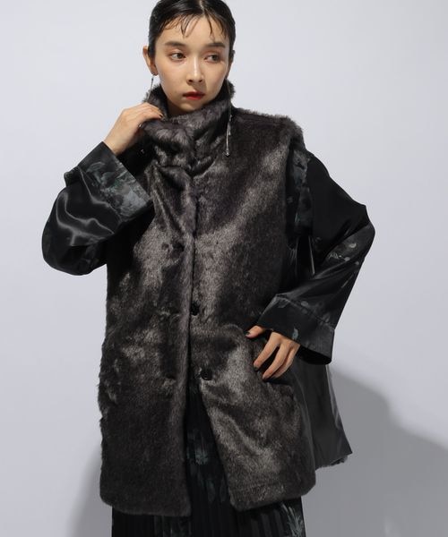 HARE（ハレ）の「ファーキリカエスタンドベスト（）」 - WEAR