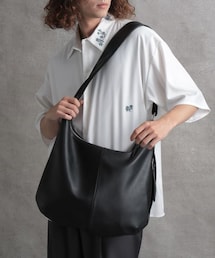 HARE（ハレ）の「クロワッサンショルダーBAG（）」 - WEAR