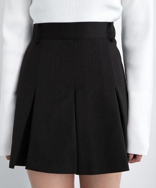 PAGEBOY(ページボーイ)の「プリーツフレアショートパンツ(パンツ・ブラック09/チャコールグレー18・F)」の17枚目の写真